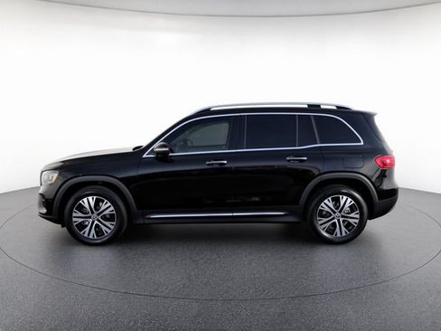 Used 2025 Mercedes-Benz GLB 250 w/ Exclusive Package image 2