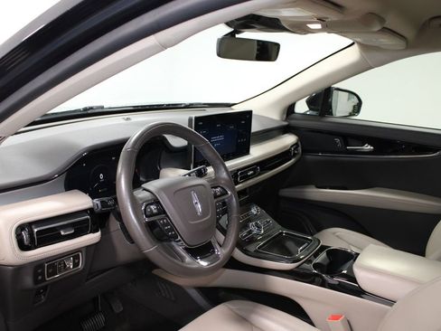 Used 2023 Lincoln Nautilus AWD w/ Premium Package image 23