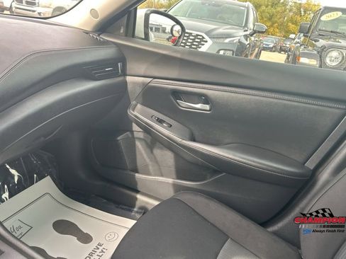 Used 2022 Nissan Sentra SV image 20