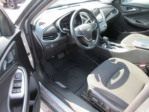 Used 2023 Chevrolet Malibu LT w/ Redline Edition FWD image 11