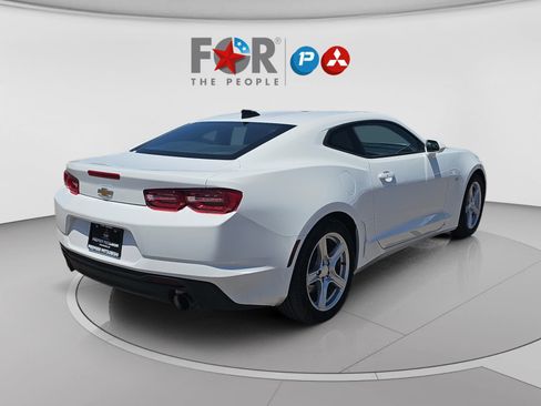 Used 2023 Chevrolet Camaro LT RWD image 5