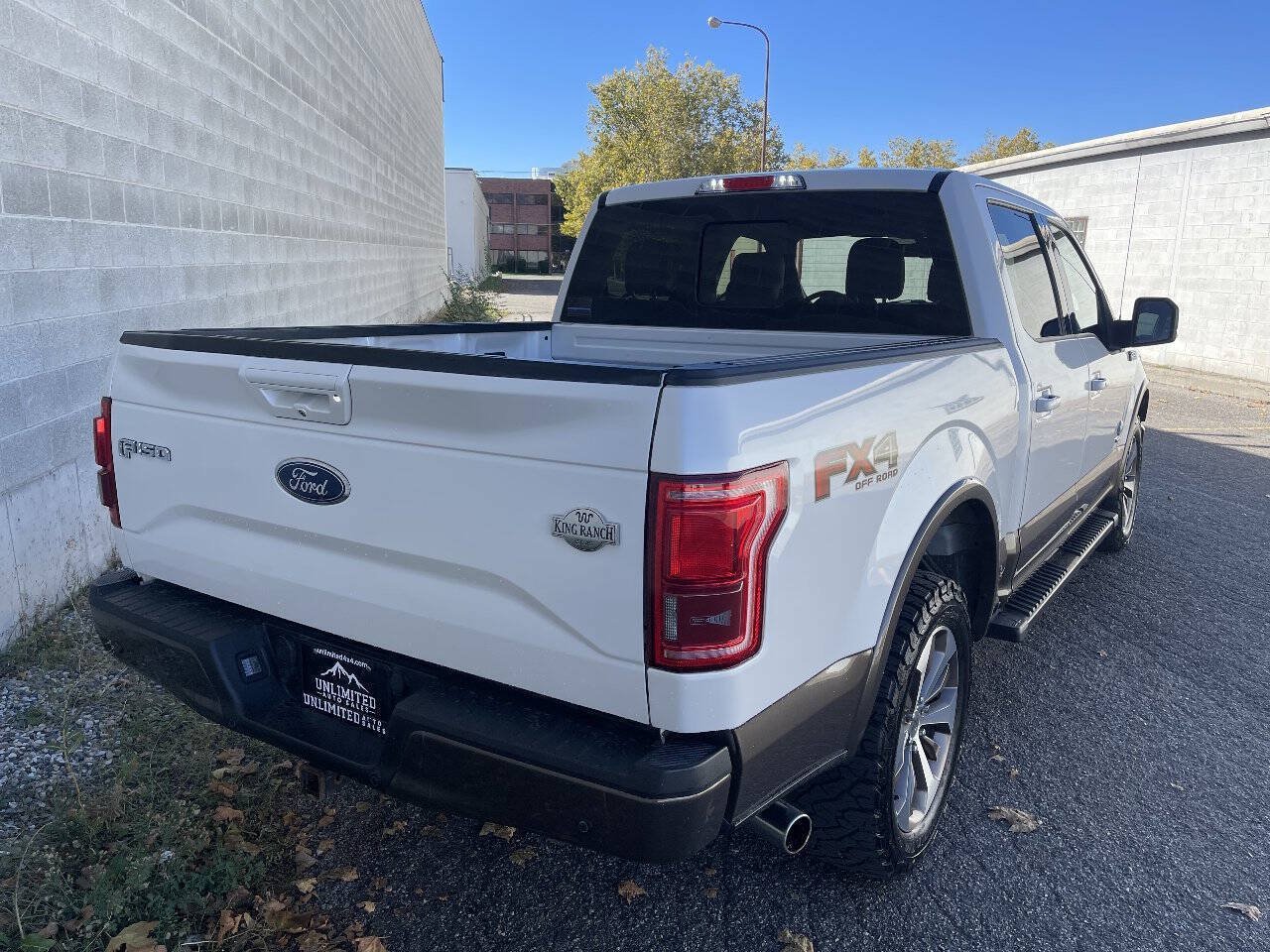 Used 2016 Ford F150 King Ranch w/ Equipment Group 601A Luxury AWD/4WD image 3