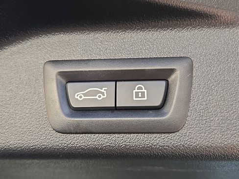 Used 2022 BMW X5 xDrive40i w/ Premium Package image 29