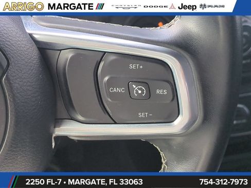 Used 2022 Jeep Gladiator Overland w/ Popular Equipment Package AWD/4WD image 28