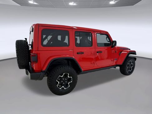 Used 2023 Jeep Wrangler Unlimited Rubicon 4xe w/ Cold Weather Group AWD/4WD image 9