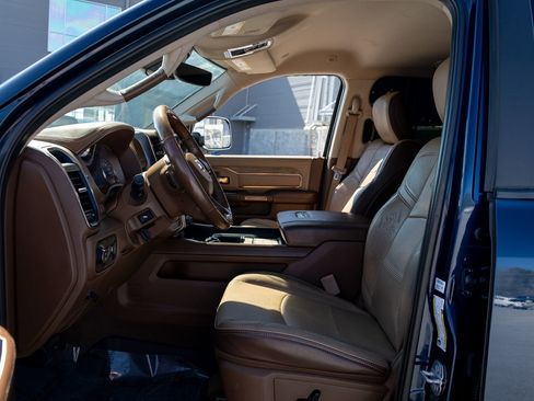 Used 2019 RAM 2500 Limited RWD image 18