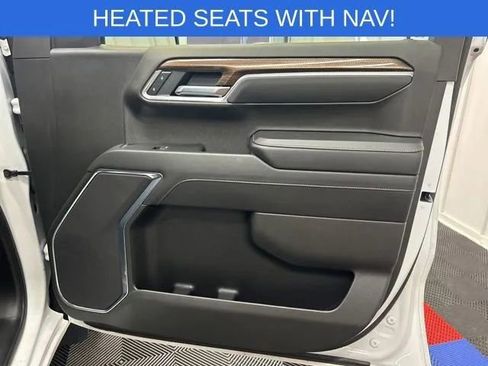 Used 2025 Chevrolet Silverado 1500 LT image 20