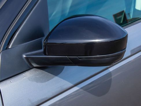 Used 2021 Land Rover Discovery Sport S image 50