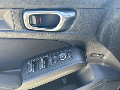 Certified 2025 Honda Civic Sport image 15