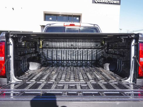 Used 2022 Chevrolet Colorado LT w/ LT Convenience Package image 39