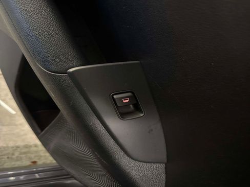 Used 2019 Kia Forte LXS image 12