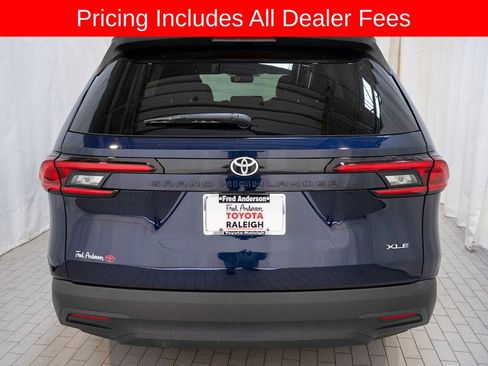 Certified 2025 Toyota Grand Highlander FWD image 4