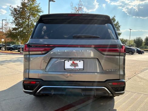 Used 2023 Lexus LX 600 F Sport w/ Accessory Package (Z1) AWD/4WD image 7