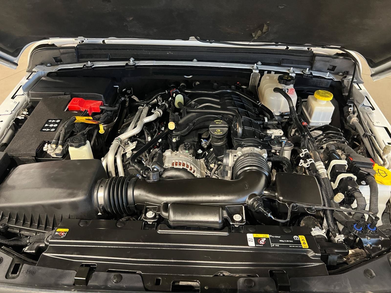 Used 2023 Jeep Gladiator Sport AWD/4WD image 40