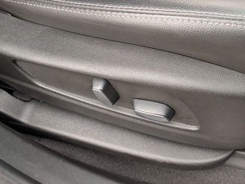 Used 2023 Cadillac XT5 Luxury image 29