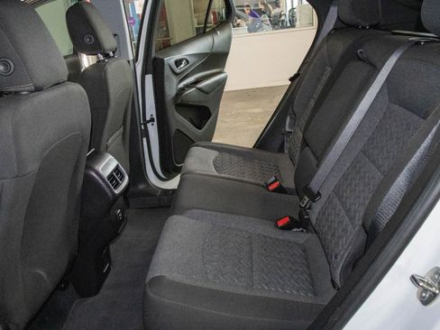 Used 2023 Chevrolet Equinox LT FWD image 14