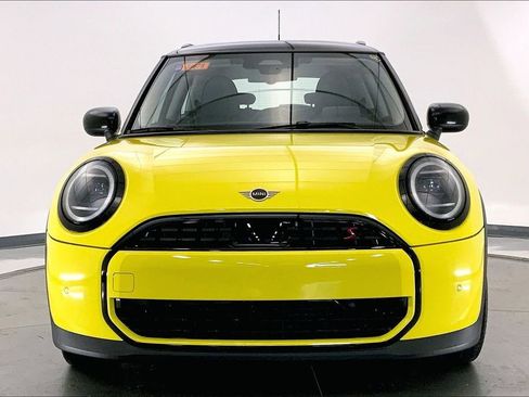 Certified 2025 MINI Cooper S image 2