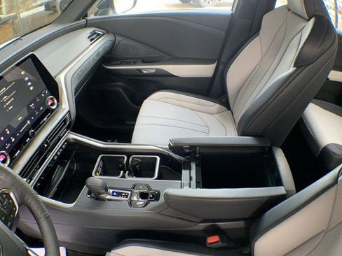 Used 2026 Lexus TX 500h TX 500h F SPORT Performance Lu image 13