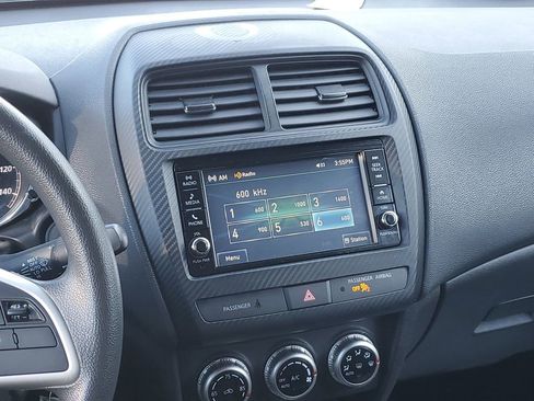 Used 2023 Mitsubishi Outlander Sport SE image 26