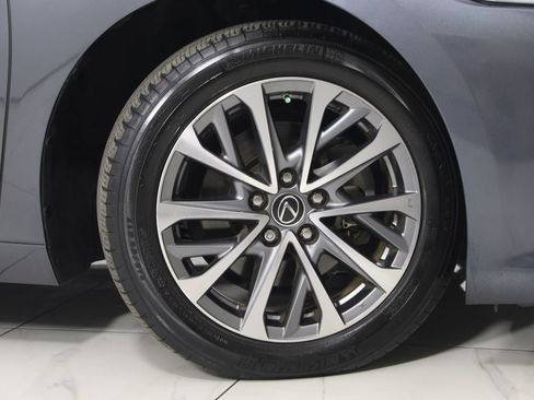 Used 2023 Lexus ES 350 image 14