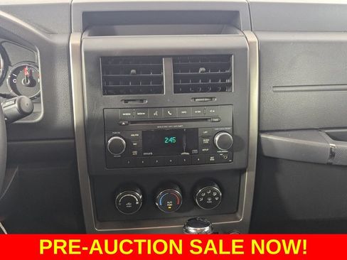 Used 2012 Jeep Liberty Sport RWD image 17