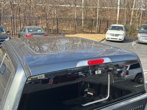 Used 2019 Ford F150 Platinum w/ Equipment Group 701A Luxury image 9