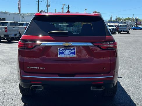 Used 2023 Chevrolet Traverse High Country w/ LPO, Floor Liner Package AWD/4WD image 6