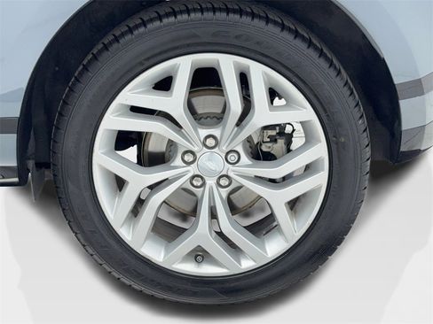 Used 2023 Land Rover Range Rover Evoque R-Dynamic SE image 56