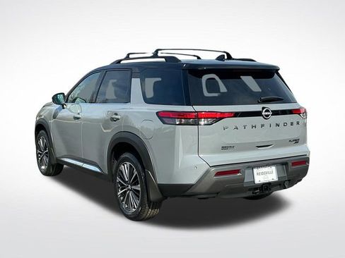 New 2026 Nissan Pathfinder Platinum image 5