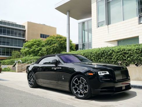Used 2019 Rolls-Royce Dawn image 13