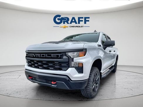 New 2026 Chevrolet Silverado 1500 Custom Trail Boss w/ LPO, Dark Essentials Package AWD/4WD image 4