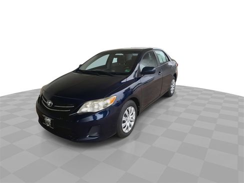 Used 2013 Toyota Corolla LE Special Edition image 4