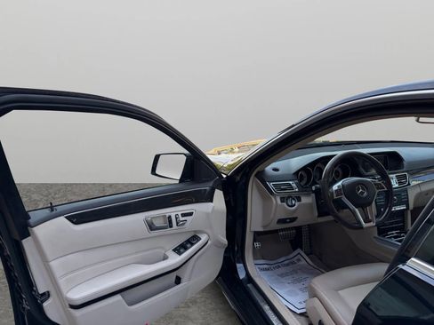 Used 2016 Mercedes-Benz E 350 4MATIC Sedan image 11