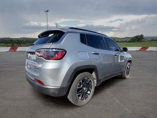Used 2022 Jeep Compass Latitude FWD image 3