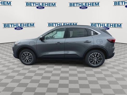 New 2026 Ford Escape SE w/ PHEV Premium Package FWD image 5