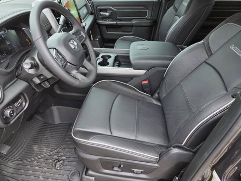 New 2026 RAM 2500 Laramie AWD/4WD image 25