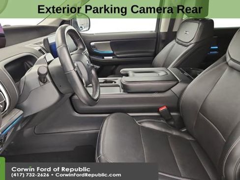 Certified 2025 Ford Expedition Max Platinum image 13