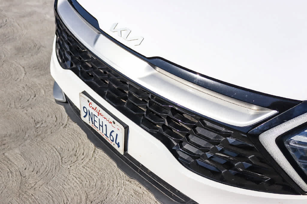 Used 2024 Kia Sportage EX FWD image 8
