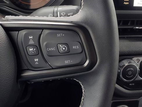 Used 2025 Jeep Wrangler Sport AWD/4WD image 19