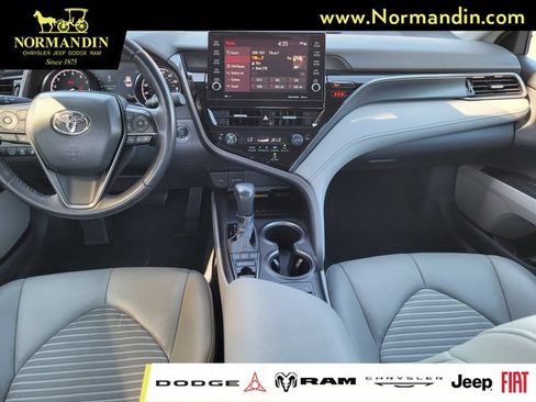 Used 2024 Toyota Camry SE w/ Cold Weather Package AWD/4WD image 6