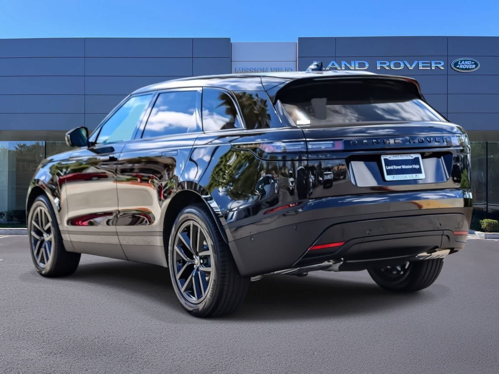 New 2026 Land Rover Range Rover Velar S AWD/4WD image 6