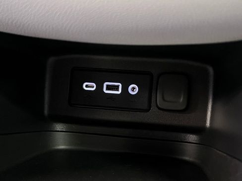 Used 2024 Chevrolet Equinox LS w/ LS Convenience Package image 27