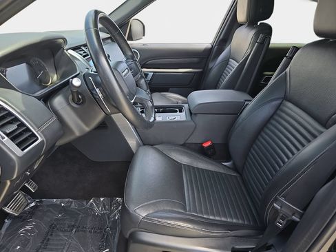 Certified 2023 Land Rover Discovery S R-Dynamic AWD/4WD image 17