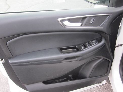 Used 2017 Ford Edge SEL w/ Equipment Group 201A image 11
