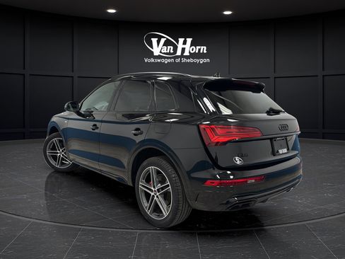 Used 2024 Audi Q5 e Premium Plus w/ Premium Plus Package AWD/4WD image 5