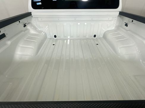 Used 2023 Nissan Frontier S w/ Technology Package RWD image 27