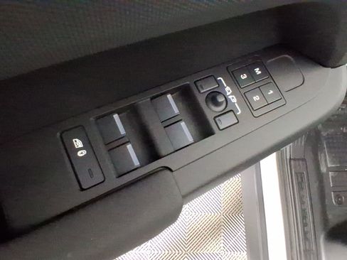 New 2026 Land Rover Defender 110 S image 13