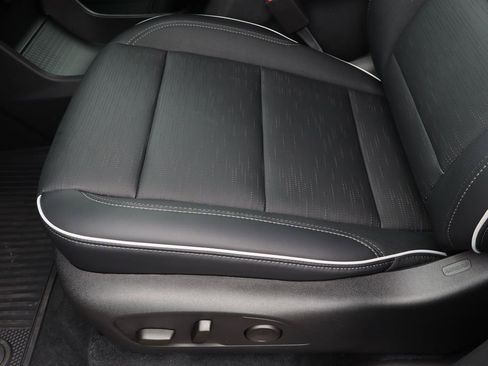 Certified 2026 Buick Enclave Sport Touring w/ Power Package image 20