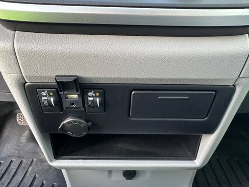 Used 2020 Toyota Sienna XLE w/ XLE Navigation Package AWD/4WD image 30