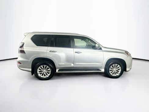 Used 2016 Lexus GX 460 w/ Premium Package AWD/4WD image 10